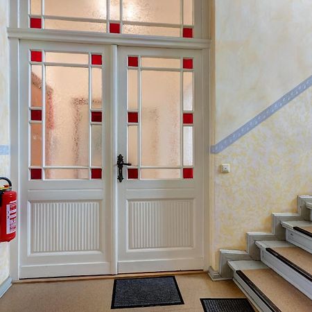 Villa Ahlbeck - Ferienwohnung Kuehlungsborn Heringsdorf  Extérieur photo