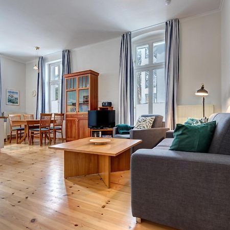 Villa Ahlbeck - Ferienwohnung Kuehlungsborn Heringsdorf  Extérieur photo