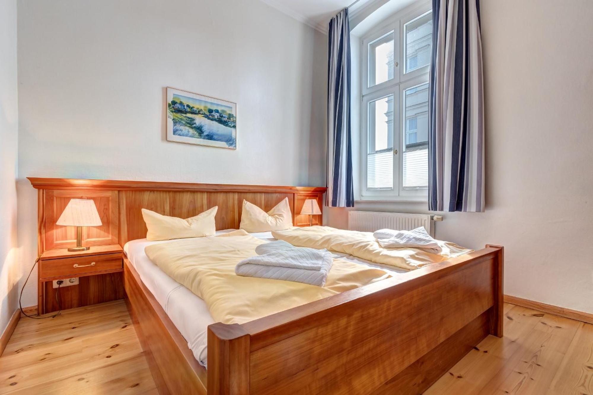 Villa Ahlbeck - Ferienwohnung Kuehlungsborn Heringsdorf  Extérieur photo