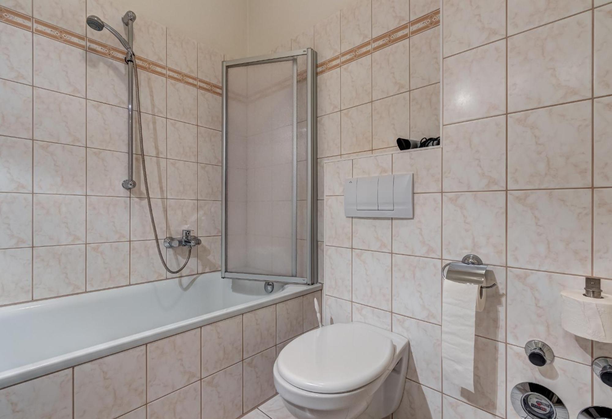 Villa Ahlbeck - Ferienwohnung Kuehlungsborn Heringsdorf  Extérieur photo